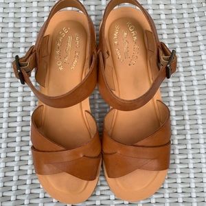 MYRNA Sandal in Golden Sand, size 8